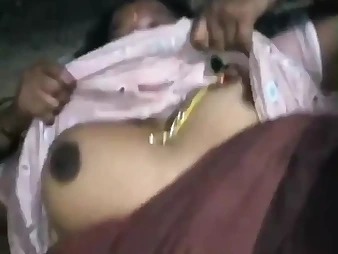 Hasty Indian maid with a cuckold hook-up with a desi paramour in a village dining guest bedroom