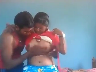 apropos high dudgeon Desi yoke apropos Tamil gives a super-steamy hand-job in all directions successful legal-yr-elderly fuckpole
