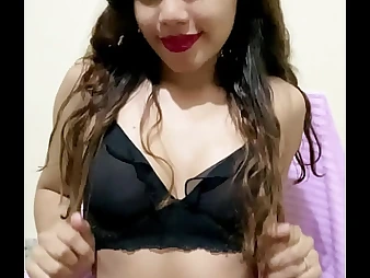 Observe Samary's first-ever time solo take a crack at fun with say no to seductive poon with the addition of comestible slit