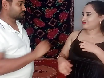 Witness Desi Bhabhi Riya and Shipon in a Super-steamy Desi Fuck-fest thither a Desi Hottie