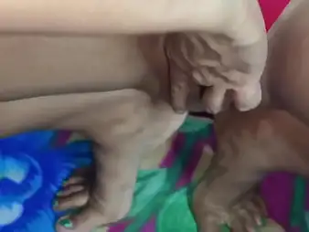 Desi Bhabhi Hindi Muddied Jaw Dt Weenie - Hot Desi Action!