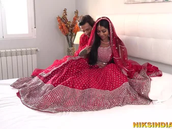 Desi Teenie Strife = 'wife' Laid waste in excess of Suhaag Raat: Big Dick, Authoritative Indian, Authoritative Indian Desi, Desi Teenie,