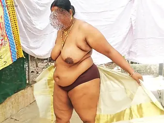 Keep in view this Indian Desi Nympho flaunt her nudity in only pleasure - HD homemade motion picture